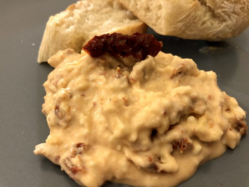 Käsedip – Käseaufstrich Rezept herzhaft und fein - element BBQ